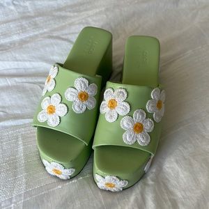 Green Platform Floral sandals from ASOS Size US Women’s 6